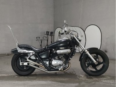 Honda MAGNA250