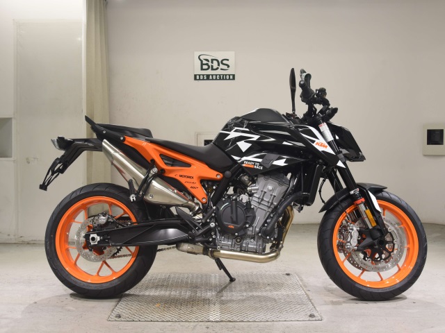 KTM 890 DUKE GP