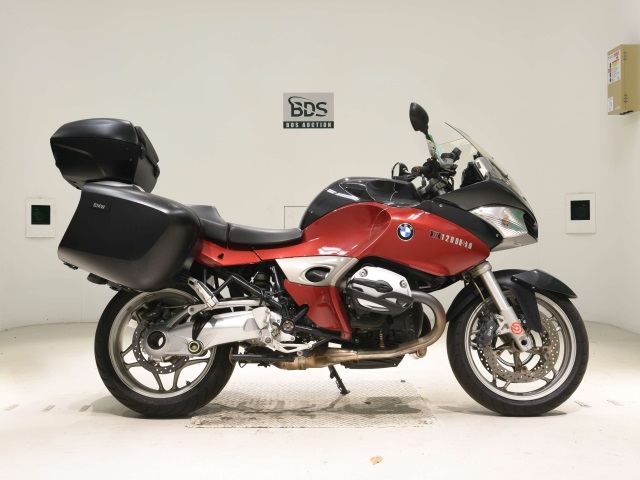 BMW R1200ST