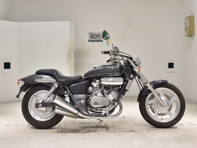 Honda MAGNA250