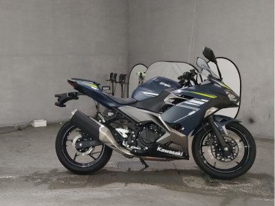 Kawasaki NINJA400