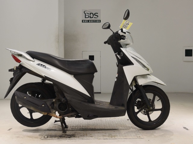 Suzuki ADDRESS V110