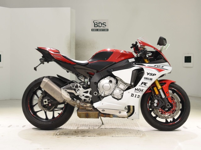 Yamaha YZF-R1