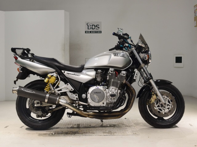Yamaha XJR1300