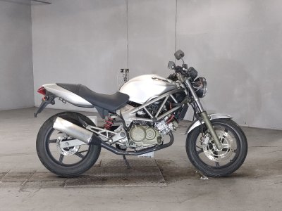 Honda VTR250