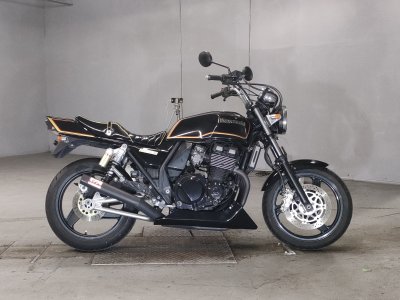 Kawasaki ZRX400