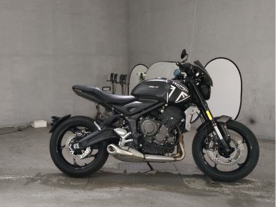 Triumph TRIDENT660