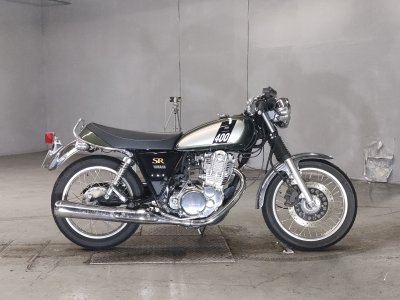 Yamaha SR400