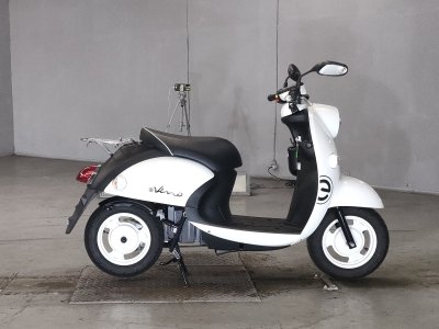 Yamaha E-VINO