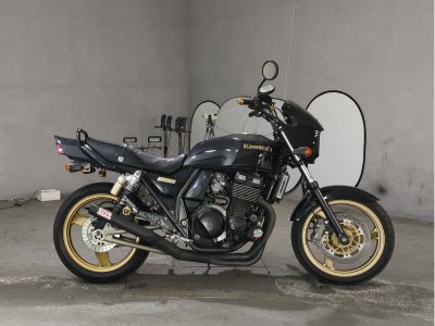 Kawasaki ZRX400