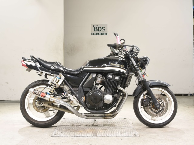 Kawasaki ZRX400