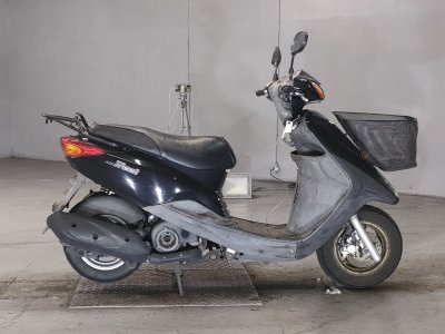 Yamaha AXIS TREAT