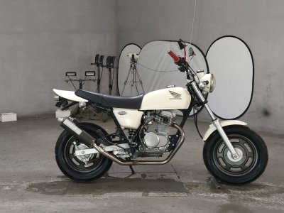 Honda APE100