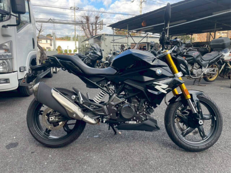 BMW G310R