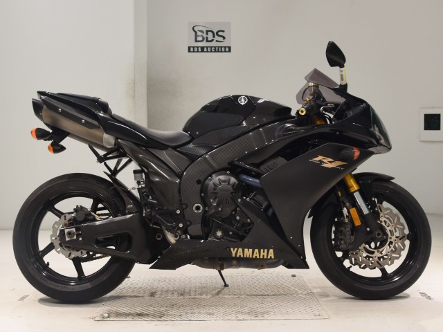 Yamaha YZF-R1