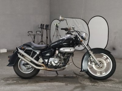 Honda MAGNA50