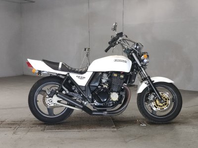 Kawasaki ZRX400