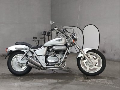 Honda MAGNA250