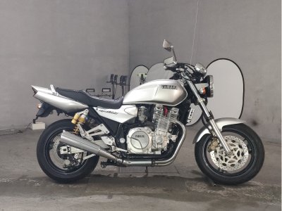 Yamaha XJR1300