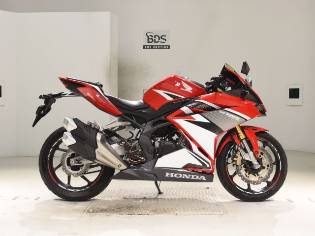 Honda CBR250RRA