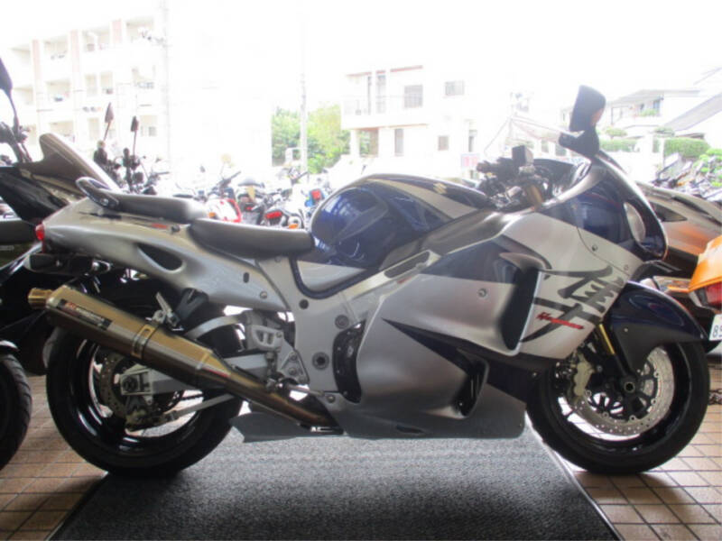 Suzuki GSX1300R HAYABUSA