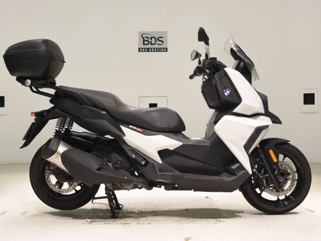 BMW C400X