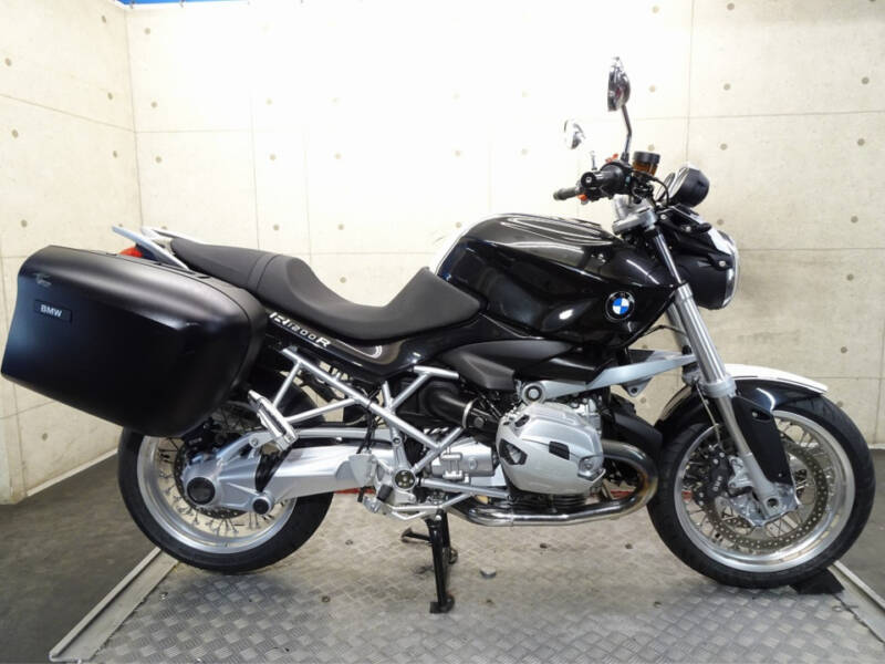 BMW R1200R