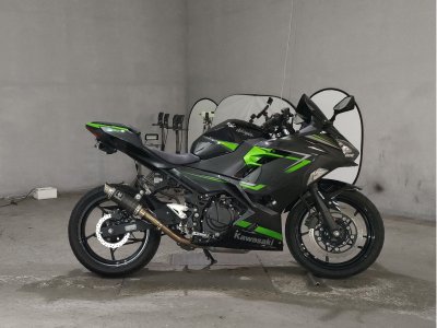 Kawasaki NINJA400