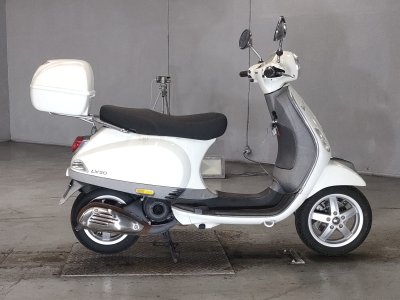 Vespa lx50