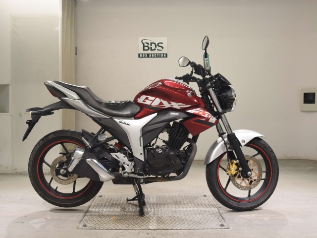 Suzuki GIXXER150