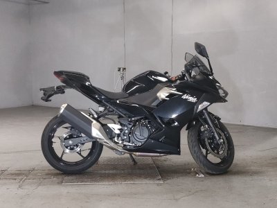 Kawasaki NINJA400