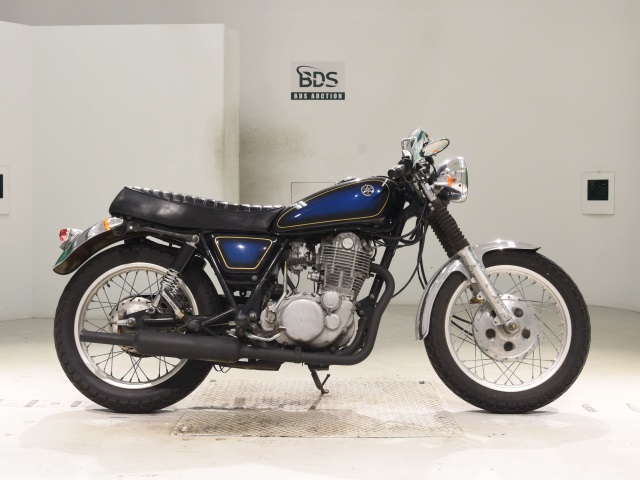 Yamaha SR400-2