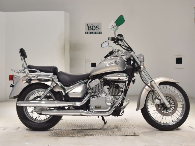 Suzuki INTRUDER 250LC