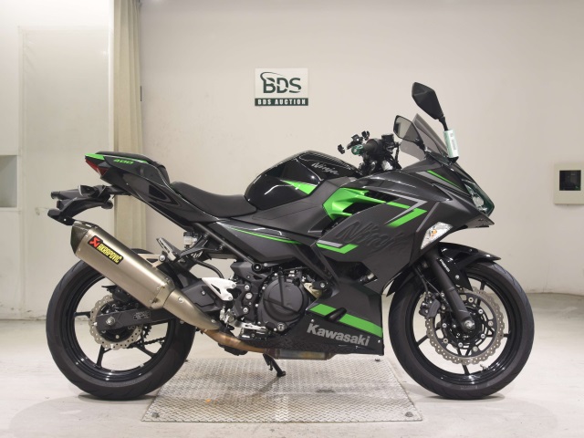 Kawasaki NINJA400