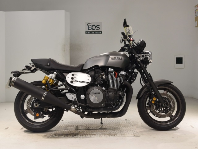 Yamaha XJR1300C