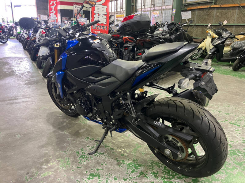 Suzuki GSX-S750A