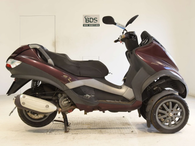 Piaggio MP3 250
