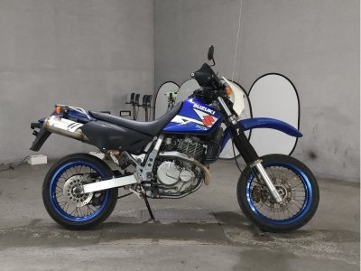 Suzuki DR650