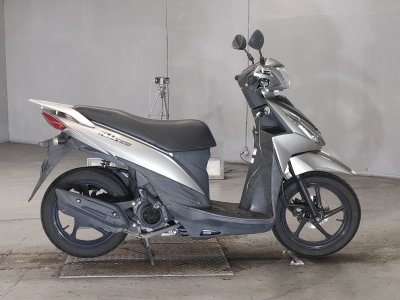Suzuki ADDRESS V110