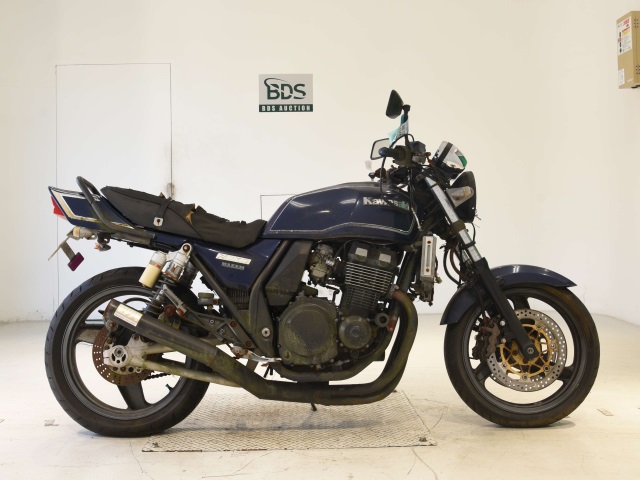Kawasaki ZRX400