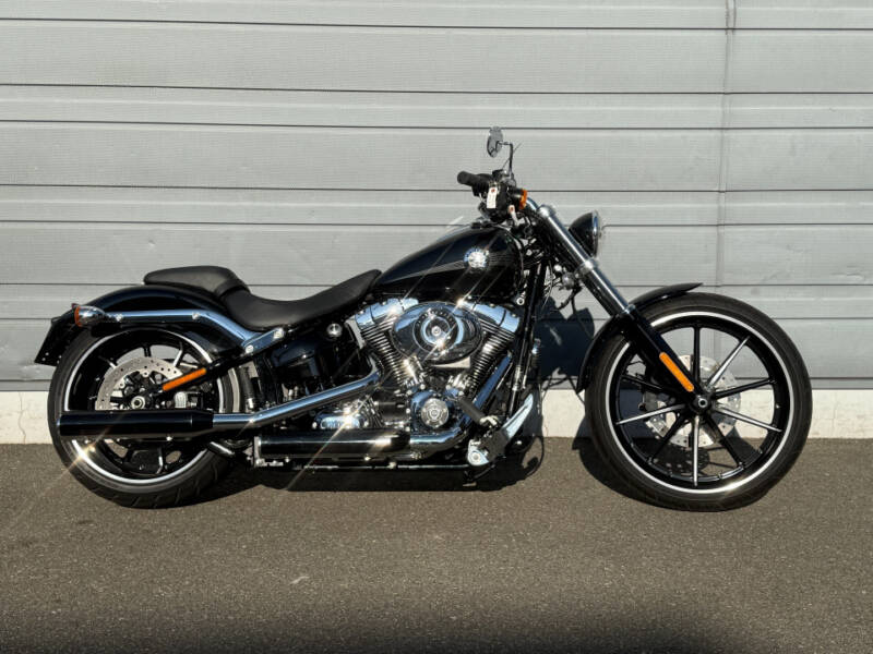 HD STREETBOB FXDB1580