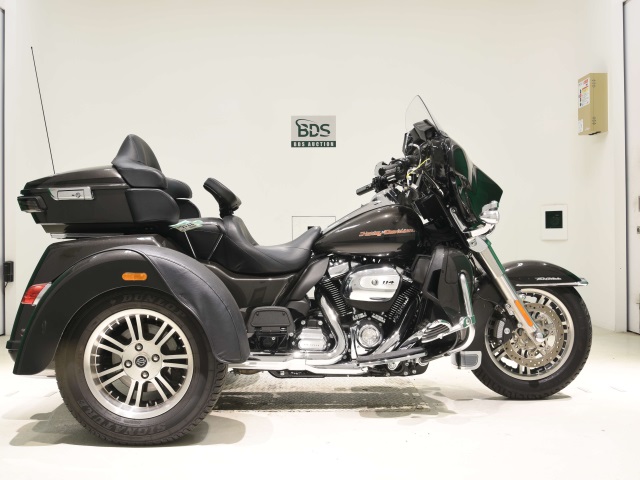 HD ELECTRA GLIDE FLHTCU1870 TRIKE