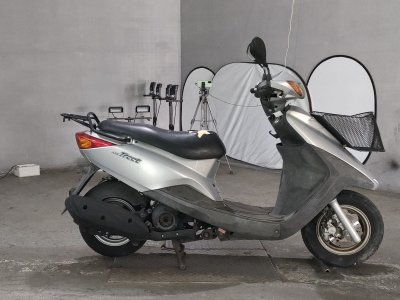 Yamaha AXIS TREAT