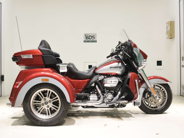 HD ELECTRA GLIDE FLHTCU1870 TRIKE