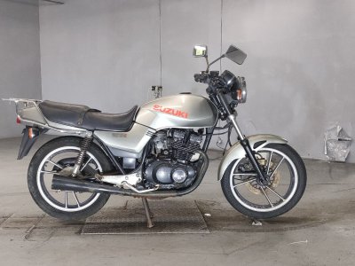 Suzuki GSX250E
