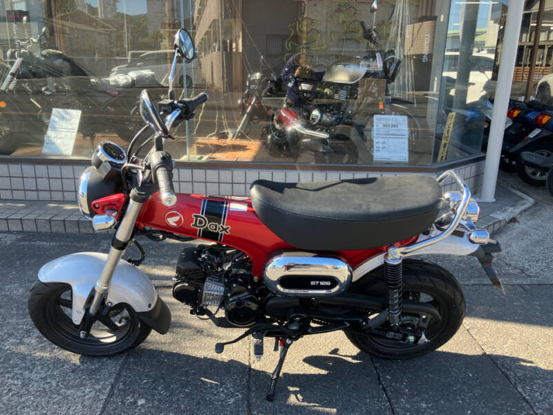 Honda DAX125