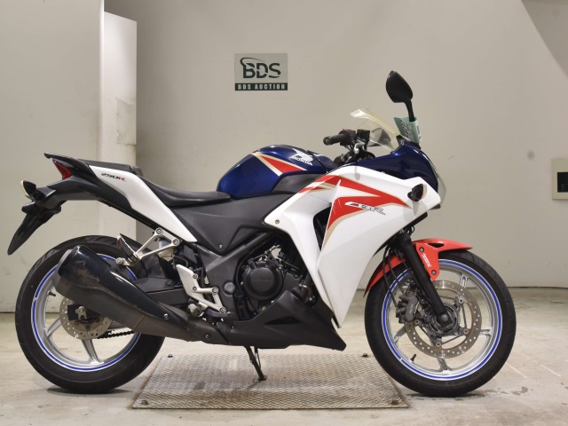 Honda CBR250RA