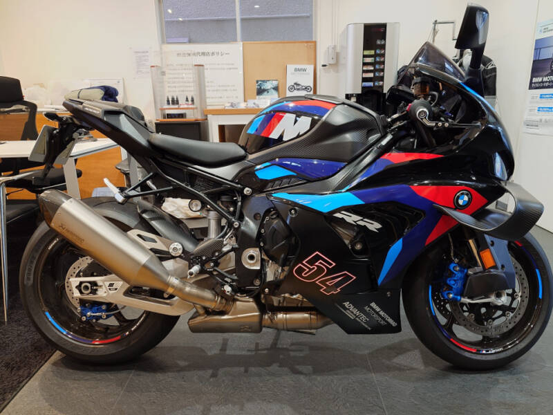 BMW M1000RR