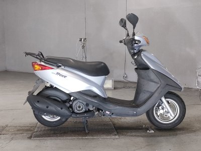 Yamaha AXIS TREAT
