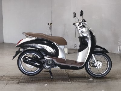 Honda SCOOPY110I